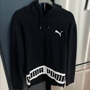 Puma Men's Black and White Logo Sweater